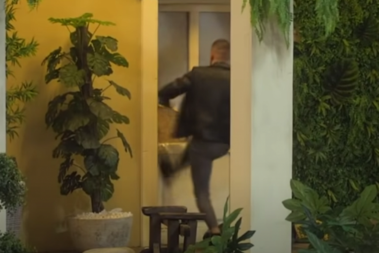 DEJAN POBEGAO IZ ZADRUGE! Dragojević RAZBIO vrata i napustio imanje: NEĆU VIŠE OVO DA TRPIM! (VIDEO)