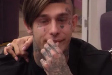 FRAN NAPOKON PRIZNAO VEZU SA ELENOM KITIĆ: Zadrugar PLAKAO kao dete kada je video devojku! (VIDEO)