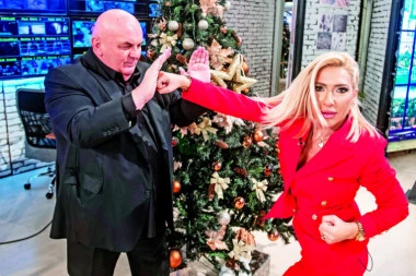 JOVANA JEREMIĆ NOKAUTIRALA PALMU! Voditeljka i političar licem u lice: BEŽITE OD NJE KADA JE LJUTA! (VIDEO)