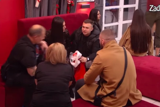 DUPLO SLAVLJE U PORODICI KARIĆ: Osman otkrio koji je povod za radost, a onda se oglasila i Jovana Ljubisavljević! (FOTO)