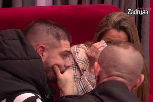 NAJEMOTIVNIJI SUSRET U ZADRUZI: Na vratima se pojavili Dragojevići, a Dejan je bio VAN SEBE! (VIDEO)