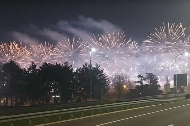 ZBOG PRIZORA IZ BEOGRADA STAO JE ČITAV REGION: Ovako nešto još nije viđeno na našim prostorima! (VIDEO)