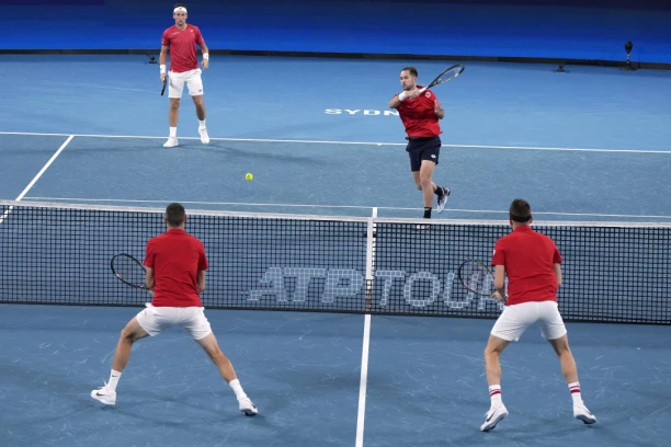 SRBIJA SLAVI: Krajinović i Ćaćić imali posebnu poruku za NAVIJAČE!