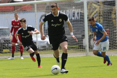 ZVANIČNO! Srpski biser potpisao za HRVATSKI tim!