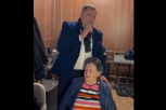 "SRPKINJA JE NJEGA RODILA, SVE DA VOLI ONA GA UČILA"! Pogledajte kako Milorad Dodik peva i pada u sevdah sa majkom Mirom! (VIDEO)