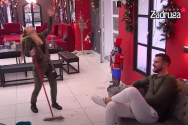 TO ŠTO NISAM ŠIRILA NOGE NE ZNAČI DA NISAM AKTER: Sandra Rešić URLALA iz sveg glasa na Marka Osmakčica! (VIDEO)