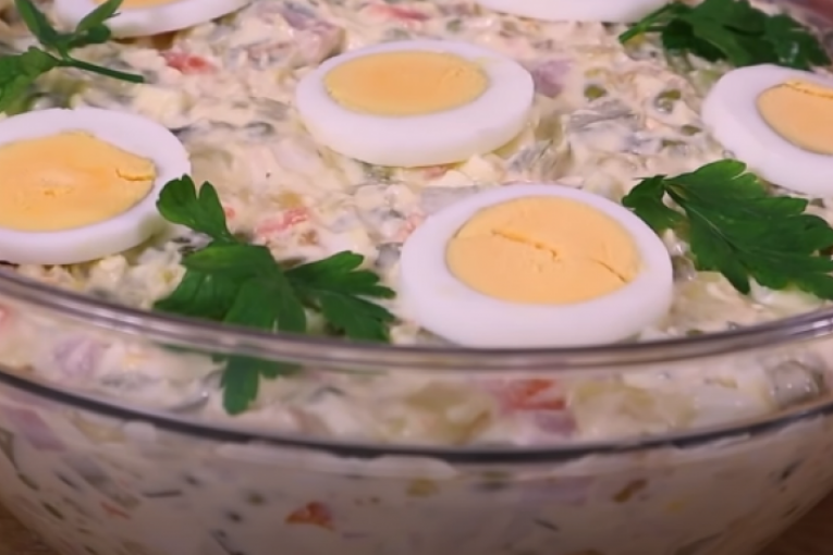 Salata servirana na jedan način