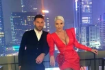 KARLEUŠA KRIJE MISTERIOZNOG MUŠKARCA U VILI NA DEDINJU: Jelena zavarava javnost, a fotka sa njim sve govori! (FOTO)
