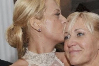 OVO MI JE NAJTEŽI BOŽIĆ DO SADA! Potresna ispovest ćerke Merime Njegomir: NEMA VIŠE MAJKE DA ME ZAGRLI!