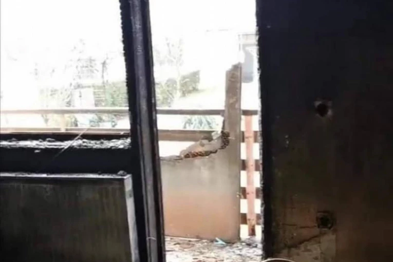 TUGA NA BOŽIĆ U SEVOJNU: Sve što su godinama sticali izgorelo u plamenu - samohrana majka jedva spasila decu iz buktinje