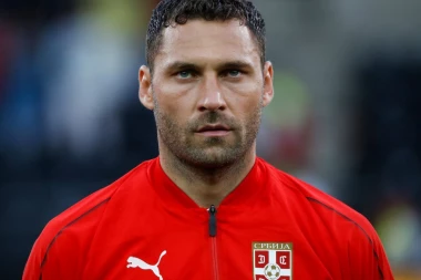 Evo gde se nalazi Duško Tošić nakon razvoda: Fudbaler poslao JAKU poruku nakon razvoda! (FOTO)