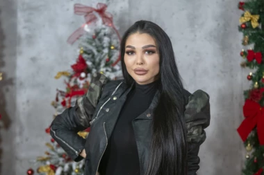 MAJA MARINKOVIĆ I DALJE PATI ZA UKRADENIM BRATOM: Sa majkom nije pričala GODINAMA, a bebu joj ukrali iz porodilišta, MONSTRUOZNI DETALJI zadrugarkinog života! (VIDEO)