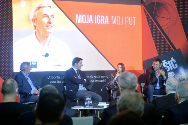 NE MORA DA BRINE ZA BUDUĆNOST: Selektor objavio autobiografiju!