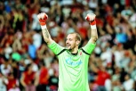 BRANIMO NAŠU KUĆU: Milan Borjan ČUVA Zvezdinu titulu!