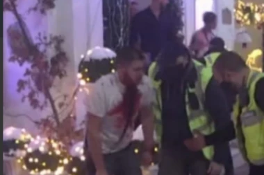 DEJAN DRAGOJEVIĆ NAPUSTIO ZADRUGU: Prevezen hitno u BOLNICU!