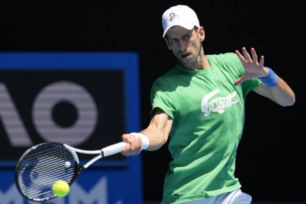 TRKA SA VREMENOM: Novakovi advokati ZABRINUTI, zahtevaju JEDNU stvar!