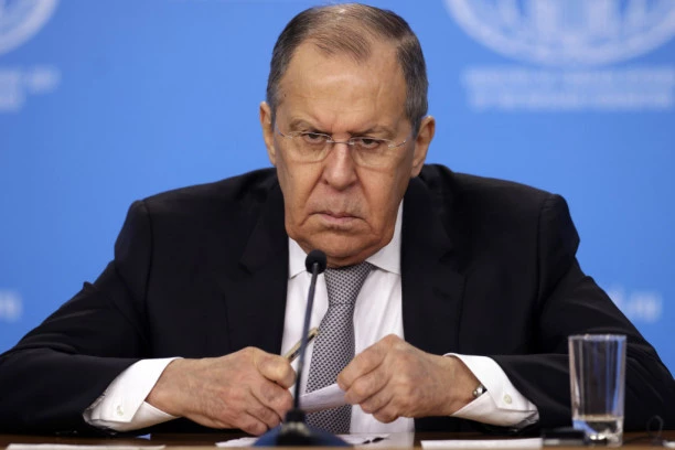 "SUKOB ĆE BITI REŠEN NA BOJNOM BOLJU"! Lavrov rekao šta Rusija misli o mirovnom planu koji je predložila Ukrajina!