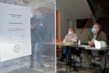 SRBIJA GLASALA "DA"! Građani podržali izmene Ustava
