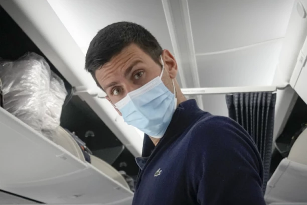 BIVŠI ADVOKAT SLOBE MILOŠEVIĆA PROGOVORIO O NOVAKU! Osuo je paljbu zbog celog haosa koji je nastao!