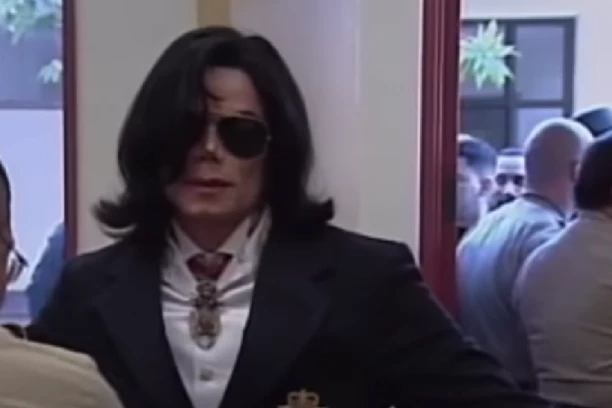 NOVI ŠOKANTNI DETALJI O MAJKL DŽEKSONU! Dokumentarac koji je čekao ceo svet: Kralj popa mogao je da zaspi SAMO NA JEDAN NAČIN! (VIDEO)