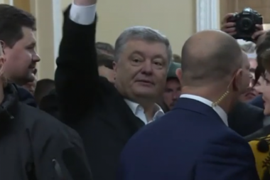 POROŠENKO OSTAJE NA SLOBODI: Sud odbio zahtev držanog tužioca da se odedi pritvor bivšem predsedniku Ukrajine