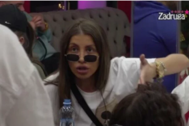 NIKAD ME SE NEĆEŠ REŠITI! Dalila očajna trči za Dejanom, NE ŽELI da ga ostavi na miru, a onda je OVIM REČIMA POTKAČILA Dragojeviće! (VIDEO)