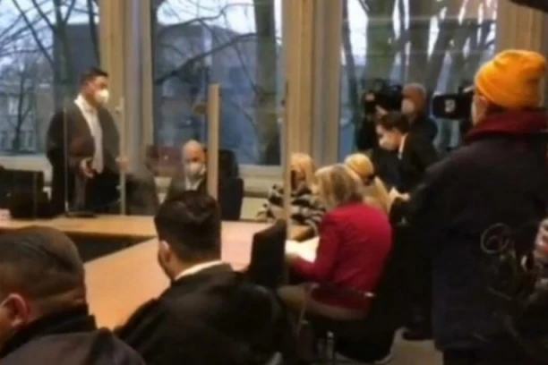 HAOS NA SUĐENJU ZA UBISTVO ŠABANA ŠAULIĆA: Napadnut optuženi TURČIN, ne mogu da obuzdaju sina poginulog Mirsada