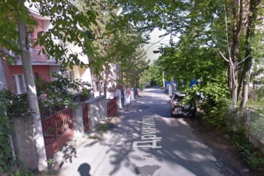 UNUK BOGOLJUBA KARIĆA IZA REŠETAKA: Potukli se ispred porodične kuće, sevali i noževi