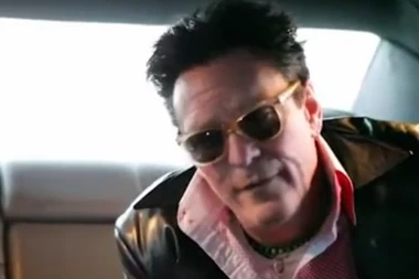 PREMINUO SIN GLUMCA MAJKLA MEDSENA! Imao je 27 godina, pronađen je sa ranom u GLAVI: IZVRŠIO SAMOUBISTVO? (FOTO)