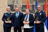 MINISTAR POLICIJE ALEKSANDAR VULIN URUČIO NAGRADE PRIPADNICIMA MUP-A: Srbija ima ljude na koje može da se osloni