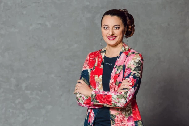 ZLATNI ČAJEVI: Ivana Čukanović - Lekovit biznis