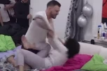 BRUTALNA TUČA VIKI I OSMAKČIĆA! Pocepala mu majicu, Marko SKOČIO na nju, pale JEZIVE UVREDE, obezbeđenje odmah reagovalo: SVI GOVORE DA ME PUNIŠ! (VIDEO)