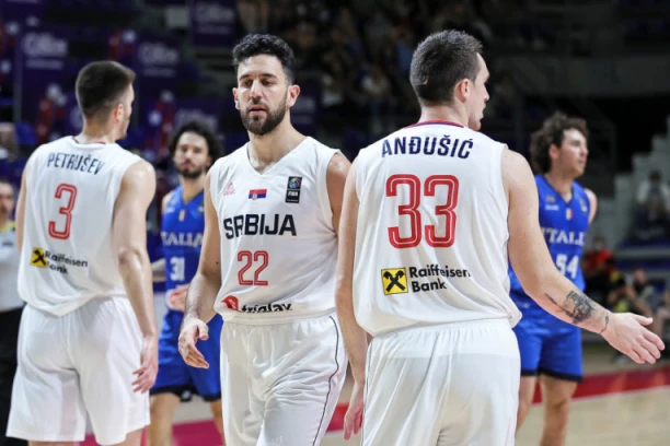 PODRHTAVA MALI KALEMEGDAN: Srpski reprezentativac oblači ZVEZDIN dres!