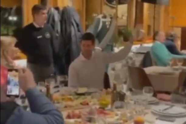 TO SRBINE! Đoković ZAPEVAO pesmu i obradovao CELU NACIJU! (VIDEO)
