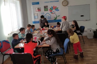 Članice NLB Grupe, Komercijalna banka, i NLB Banka uz SOS Dečija sela Srbija: Donacija za 650 dece iz socijalno-ugroženih porodica