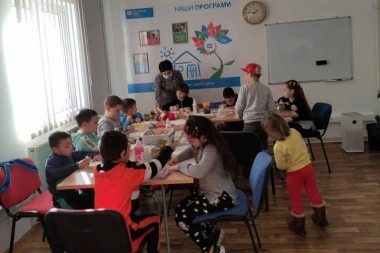 Članice NLB Grupe, Komercijalna banka, i NLB Banka uz SOS Dečija sela Srbija: Donacija za 650 dece iz socijalno-ugroženih porodica