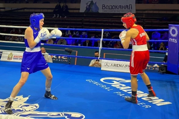 U Somboru završen 11. Kup nacija za bokserke: Nina hita ka VRHU SVETA!
