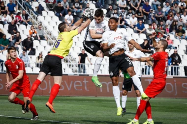 SA PARTIZANOM JE OSVAJAO TITULE: Obelodanjen povratak iskusnog fudbalera!