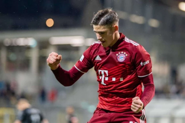 BAJERN PUCA PO ŠAVOVIMA! Nakon Motike, ode još jedan igrač!