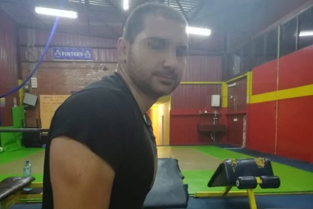 BIVŠI DIREKTOR CENTRA ZA SOCIJALNI RAD PRETUKAO ŽENU, TAŠTU I ŠURAKA: Danas zakazano izricanje presude, preti mu 3 godine zatvora!