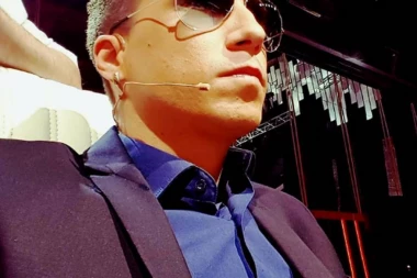 POZNATI VODITELJ SE VRATIO NA POSAO, SVI SU OSTALI U ŠOKU KADA SU GA UGLEDALI NA EKRANIMA! (FOTO)