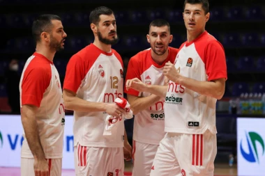 NOVI PEH ZA MILJENIKA ZVEZDAŠA: Zbog povrede MORA van terena BAREM mesec dana!