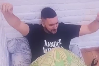 DENIZ DEJM ORALNO ZADOVOLJILA ZOLU PRED MILIONIMA: Dobila novu titulu GLAVNE GUTAČICE, Čoliću svanulo nakon njenog posla! (VIDEO)