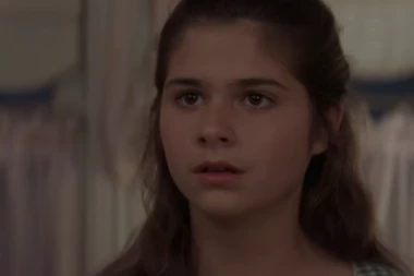 GLUMICA KOJU SMO SVI VOLELI IZ LEGENDARNOG FILMA ZAVRŠILA NA PSIHIJATRIJI: Prvi put se pojavila posle LEČENJA, javnost u šoku kako sada IZGLEDA (FOTO)