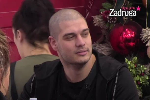 DEJAN OTKRIO KAKO SE OSEĆA NAKON ŠTO JE PRVI PUT SPAVAO SA DRUGOM DEVOJKOM POSLE DALILE: Dragojević priznao šta mu je NAJTEŽE PALO! (VIDEO)