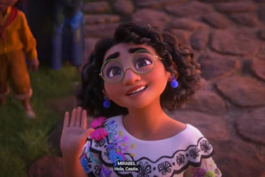 ISPUNILI ŽELJU DEVOJČICI: Glavna junakinja Enkanta izgleda posebno zbog nje