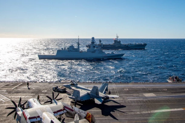 OPŠTI RAT NA POMOLU? Američki F-35 spržio iranski dron iznad nosača aviona! Teheran poslao naoružane brodove da ZAUSTAVE TANKER!