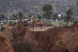 LICE MU JE U RANAMA, SPASIOCI U STRAHU: Ovako izgleda dečak (5) kog spasavaju iz bunara dubokog 32 metra (VIDEO)