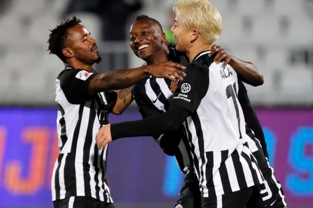 HAOS OKO UMARA SADIKA: Ljubimac grobara u centru skandala!