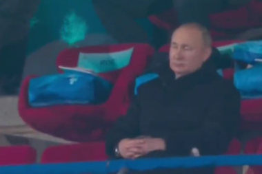 PUTINOVA REAKCIJA ZAPALILA DRUŠTVENE MREŽE: Pogledajte šta je ruski predsednik uradio u trenutku pojavljivanja ukrajinskih sportista (VIDEO)